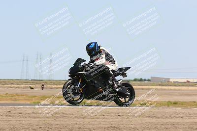 media/Apr-25-2022-Lets Ride (Mon) [[64890c87c4]]/Group B/1220pm (Wheelie Bump)/